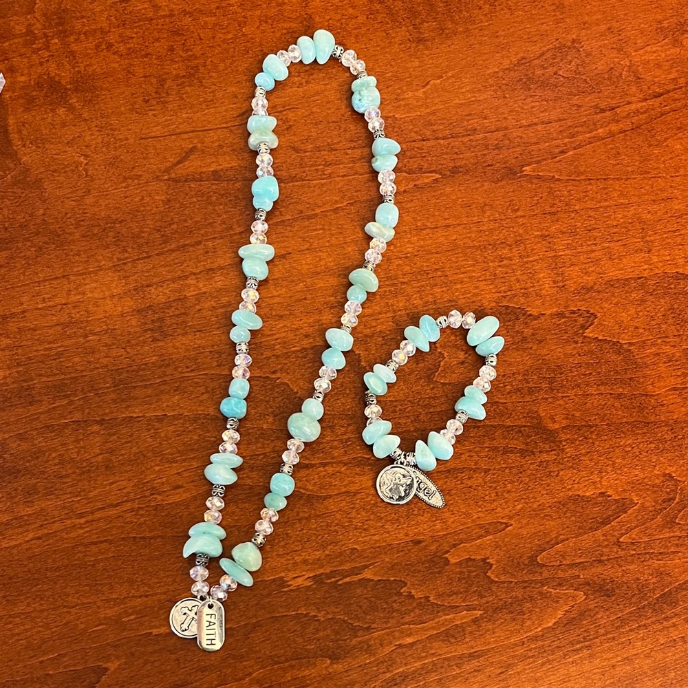 Beautiful Aquamarine Beaded Necklace & Bracelet Set